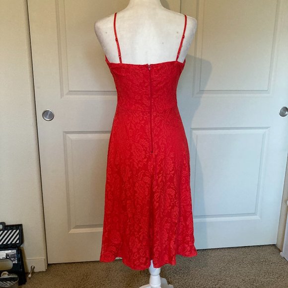 MaiTai Lace Strappy V Neck Cocktail Dress - Picture 2 of 6